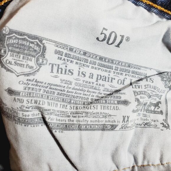 Levis Womens 501 Denim Shorts Dark Wash Size 31 - Picture 6 of 7